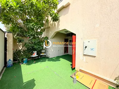 3BEDROOMS Specious Living Dinning Area private Entrance Backyard