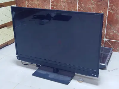 TOSHIBA 32 " TV with built in speakers for cheap price