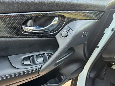 2017 Nissan ROGUE — фото 12