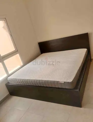 IKEA Malam king size bed 180/200cm with 2 storage drawers underneath and Ikea mattress is available