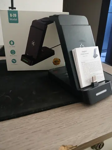 Universal Smartphone Charging Dock / Stand with Lightning Connector ( samsung only )