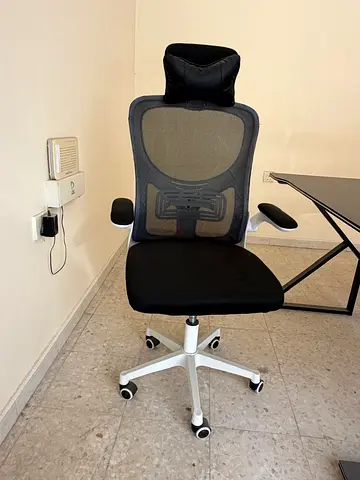 Desk chair