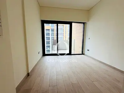 Resale Opportunity | Modern Studio | Great Views