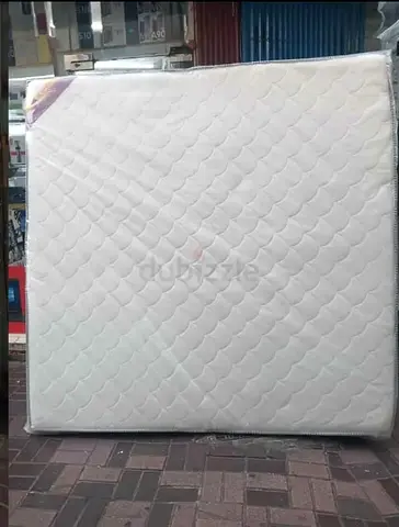 King size mattress 180x200cm.  All times delivery service available