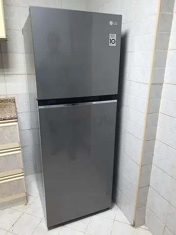 LG Brand Top Mount Fridge Freezer For Sale - Excellent Condition
