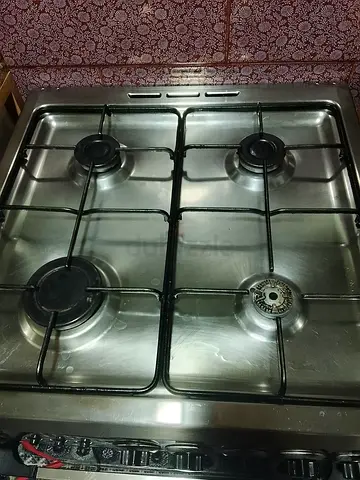 Used 4-Burner Stainless Steel Gas Stove Top / Cooker