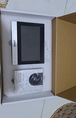 Dahua Video Doorphone / Intercom System with Monitor - Unused in Box