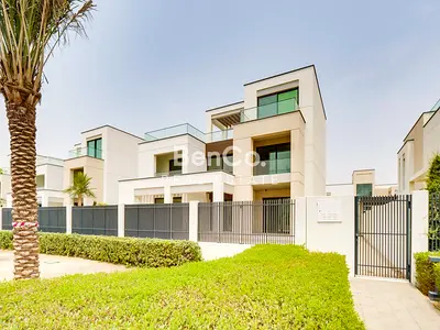 5 Bedrooms | Maids Room | Unfurnished | Vacant