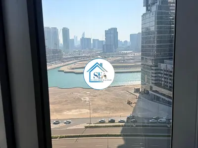 Spacious 1 BHK Apartment + Study | Canal & City View I High Floor