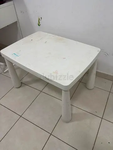 White Plastic Square Dining/Patio Table - Used