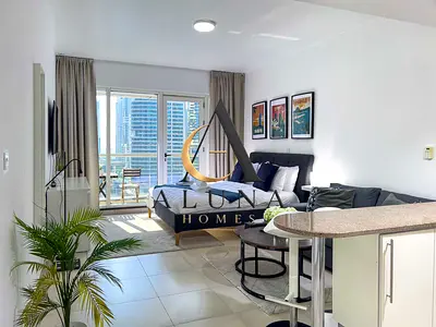 Upgraded Studio | Full Lake View | Well Maintained