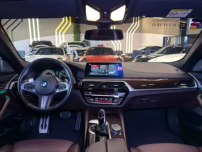 صورة مصغرة 9 لـ 2017 BMW 5-SERIES