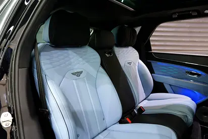 صورة 11 لـ 2025 Bentley AZURE