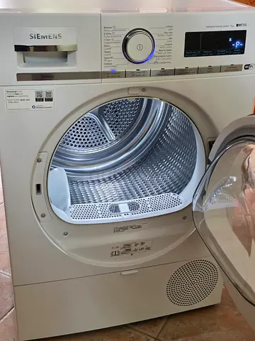 Selling Siemens iQ700 Germany 9 kg Dryer Wi-Fi Smart Connect