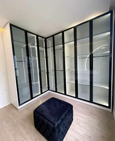 Customize glass-front built-in wardrobe with LED lighting