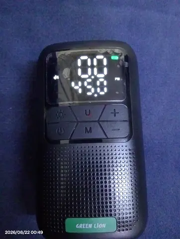 Electric air pump used for pumping air in cars bikes scooters chargeble