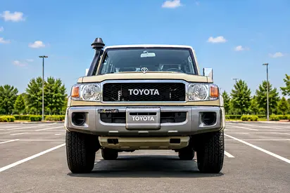 2023 Toyota LAND CRUISER 70 SERIES — миниатюра 2