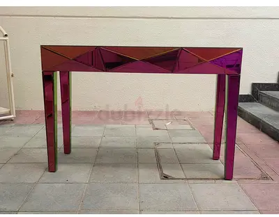 Holographic mirrored console and mirror (Danube)