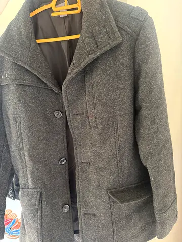 Dark grey wool blend men's overcoat - classic fit, good condition