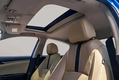 2019 Honda CIVIC — фото 11