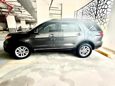 2015 FORD EXPLORER 照片 2