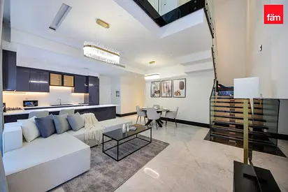 Smart Home | Partial Canal And Bright View