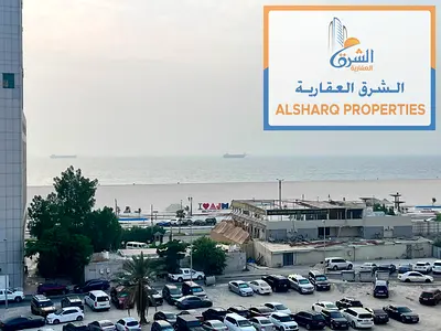 استديو ايجار  سنوي كورنيش عجمان  مع بلكونه  موقع متميز وخدمي طوال اليوم