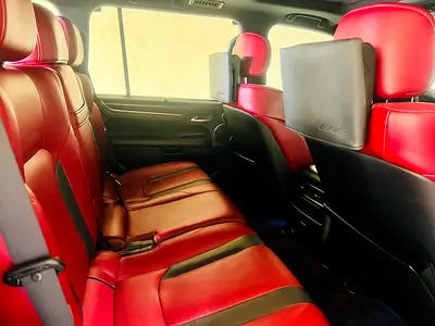 2018 Lexus LX-SERIES photo 4