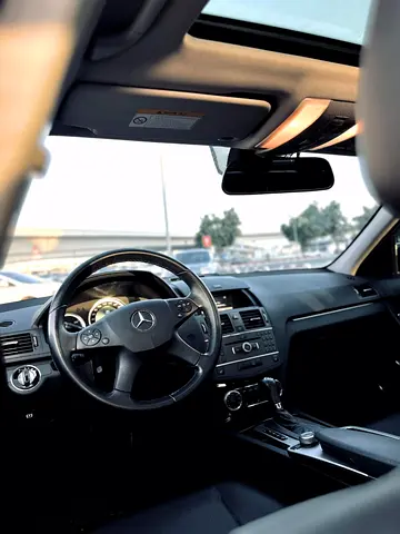 صورة مصغرة 8 لـ 2011 Mercedes-BENZ C-CLASS