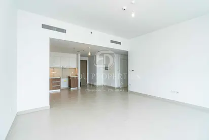 Partial Sea View | Midfloor | Vacant