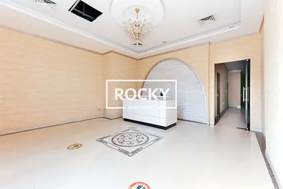 Fitted Shop | Suitable for Spa and Wellness