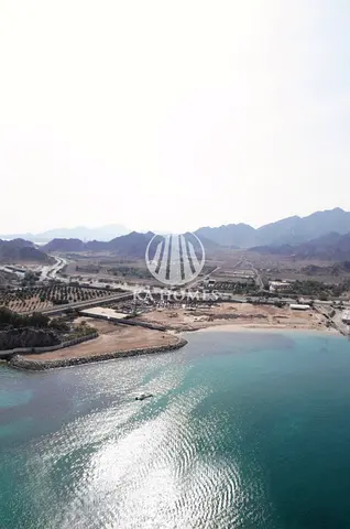 🌅 Luxury Living on the Gulf of Oman – Pay in Cash & Get 40% Off