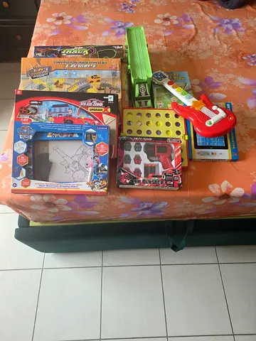 Mixed toys