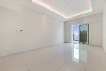 Prime Location | Unfurnished | Vacant | Mid-floor