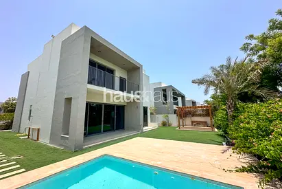 Private Pool | Available now | Large plot