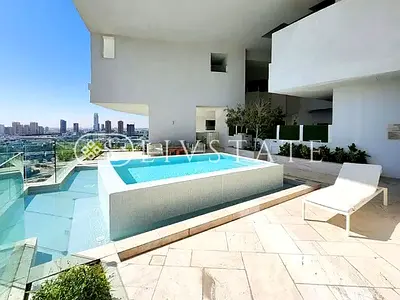 Spacious Unit I Great Deal I Private Pool
