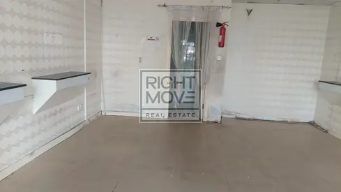 Ready shop availble for rent in France cluster / 38000