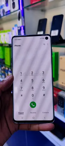 SAMSUNG S10 ,, 8 GB RAM,, 128 GB STORAGE,, TRA UAE VERSION DUAL SIM