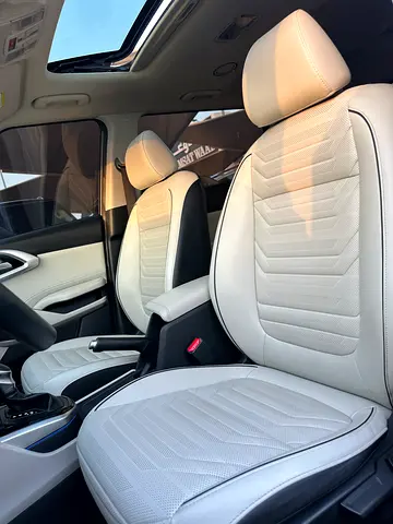 صورة 16 لـ 2023 KIA CARENS