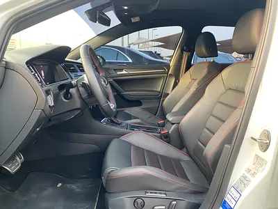 صورة 13 لـ 2019 Volkswagen GOLF GTI