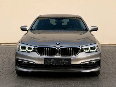 صورة 9 لـ 2020 BMW 5-SERIES