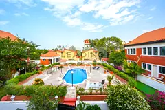 BIG LAYOUT/PRIME LOCATION/ELEGENT/VACANT/GATED COMMUNITY