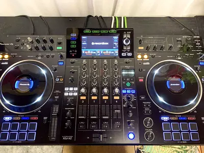 Xdj xz pioneer dj controller