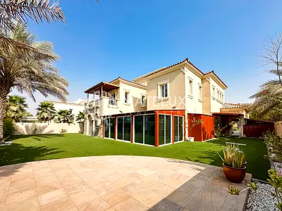 Family Community || 4-Bed Villa || Well Maintained