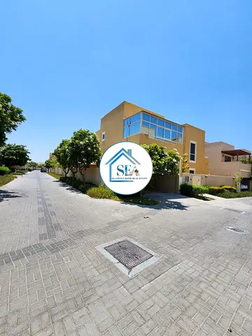 Corner villa 5 bedrooms I Single row I Private pool I Sea & beach views from the balcony and rooftop