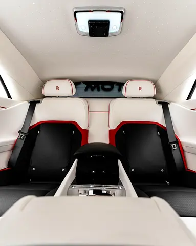 2024 ROLLS-ROYCE SPECTRE — миниатюра 15