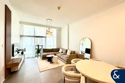 One Bedroom | Upgraded | Canal + Burj View