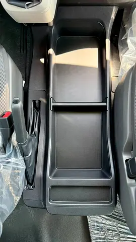 صورة 18 لـ 2026 Toyota HIACE