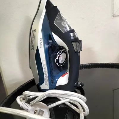 Black+Decker 2400W Steam Iron