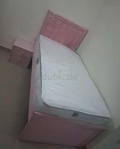 Brand New single size Bed including Medical Mattress
